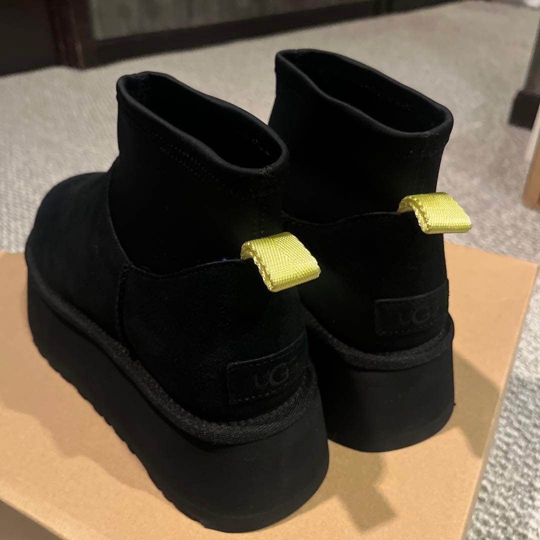 アグ　ムートンブーツ　レッグウォーマー付き