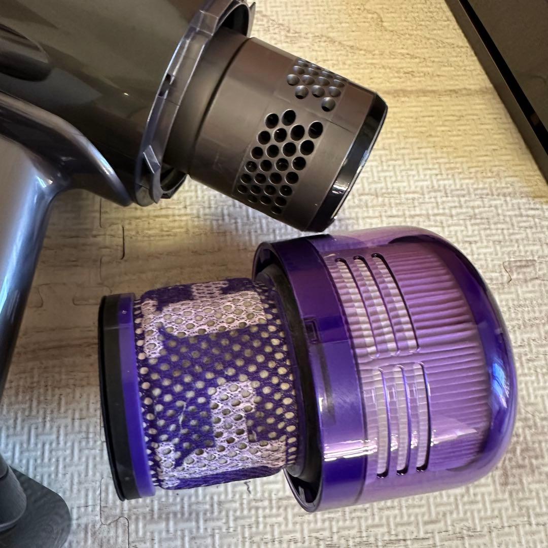 dyson ダイソン デジタルスリム フラフィ 掃除機 SV18