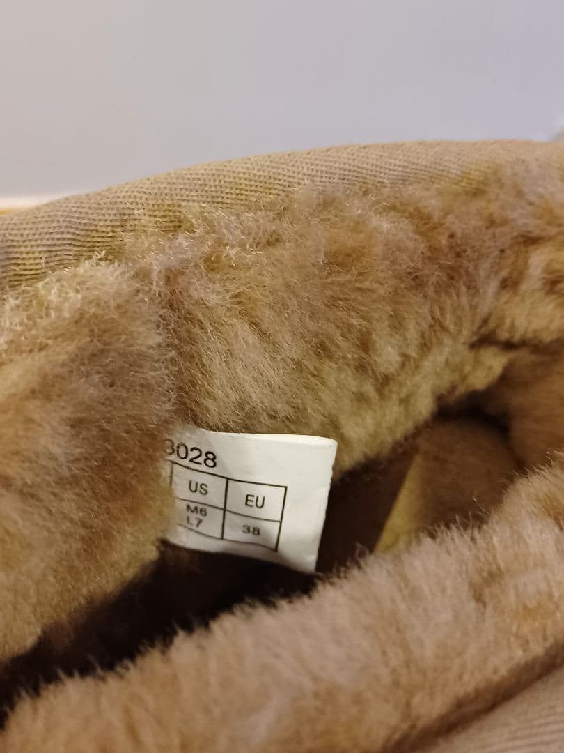 【新品未使用】UGG オーストラリアンシェパード　ショートブーツ