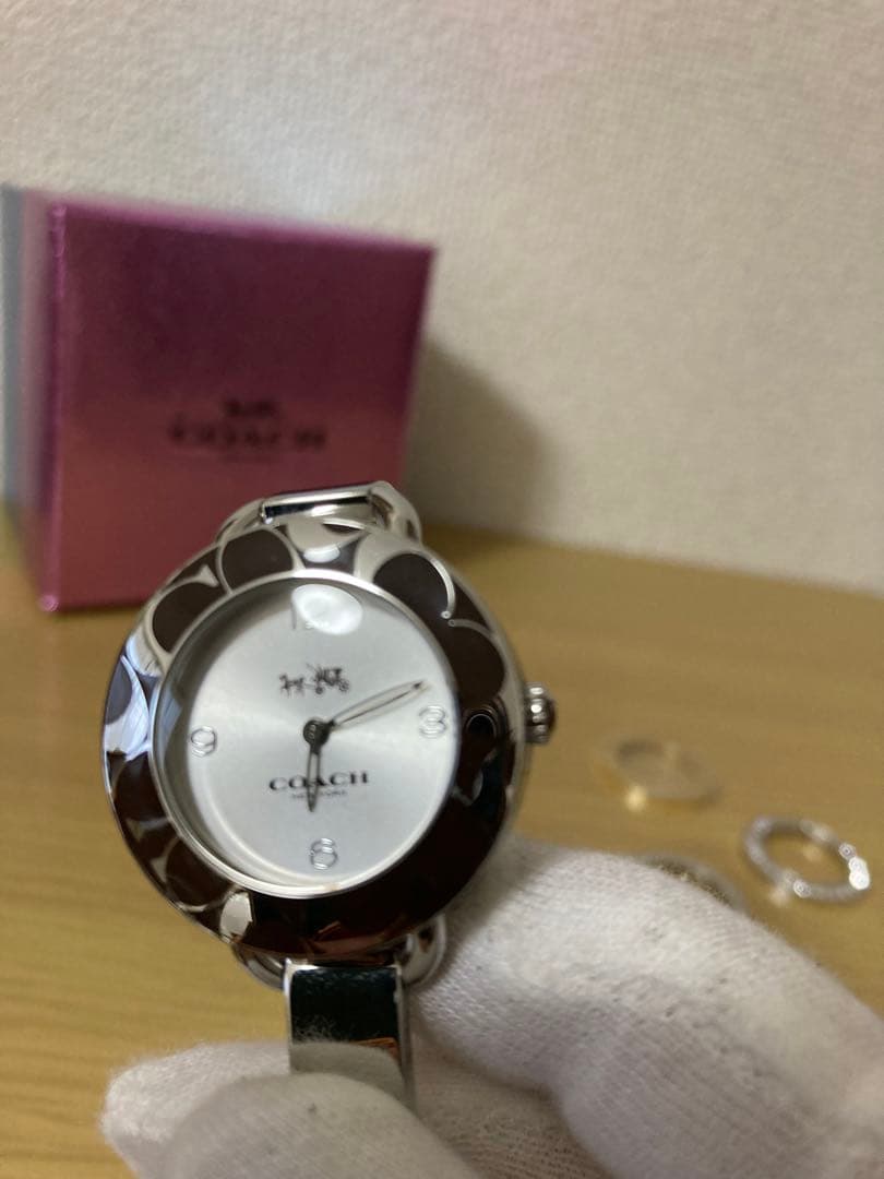 【aqua様限定】COACH 時計　替えベゼル×4 レア　電池交換済み　稼働品