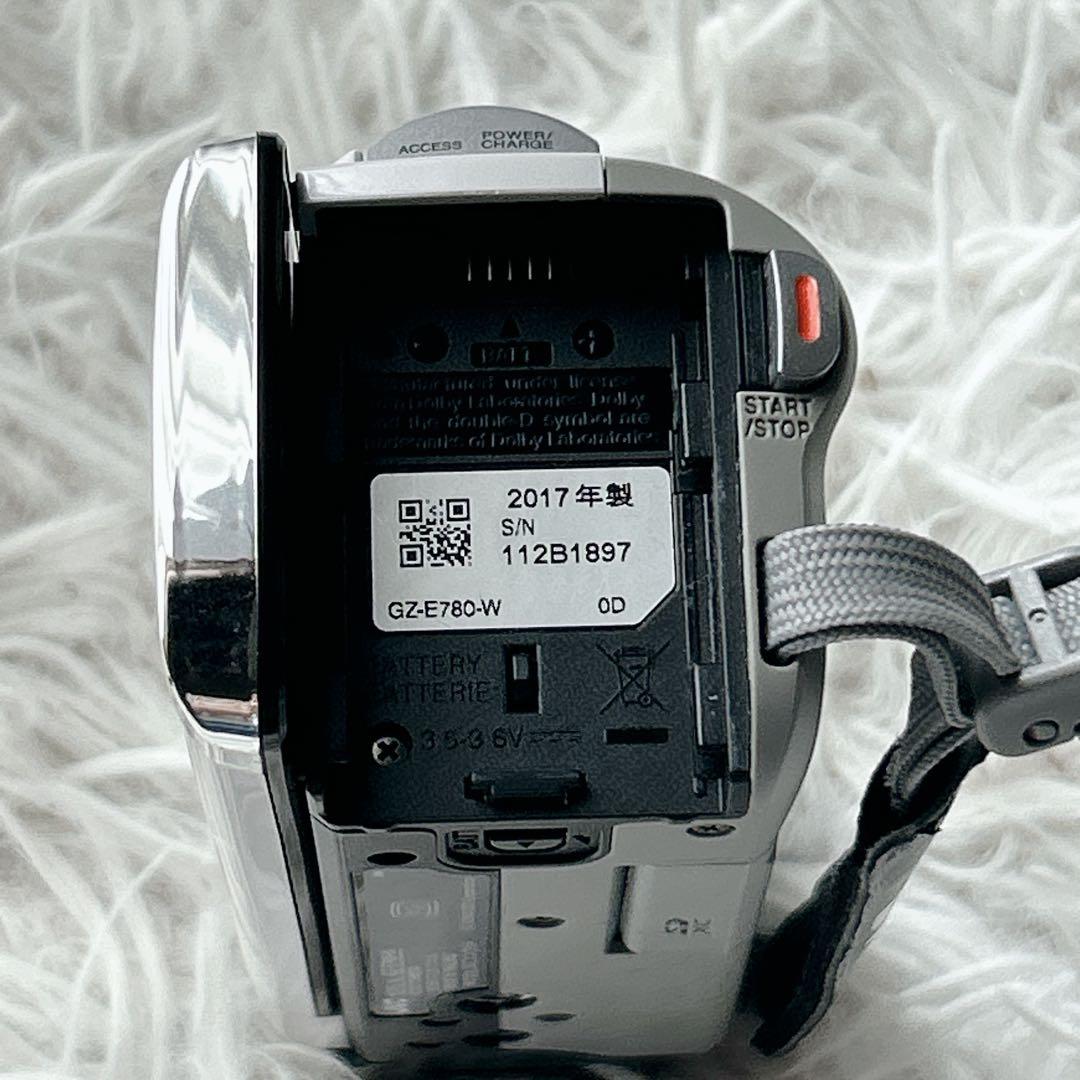 【美品】JVC FULL HD ビデオカメラ　GZ-E780-W バッテリー2個