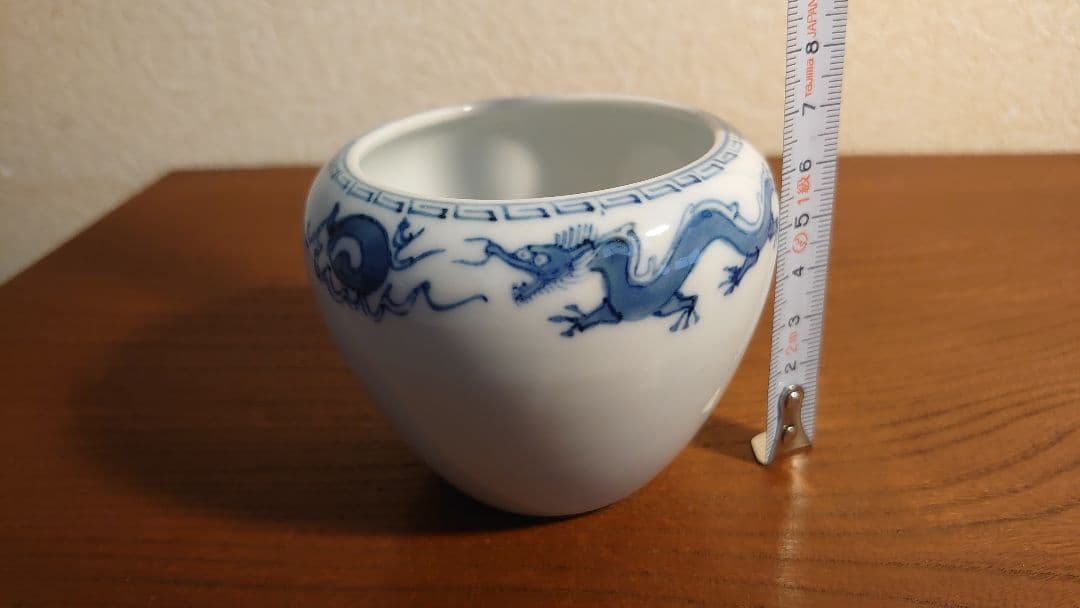 李朝　李朝白磁　白磁　白磁壺　香炉　アンティーク白磁　蔵出し　龍の図　１客