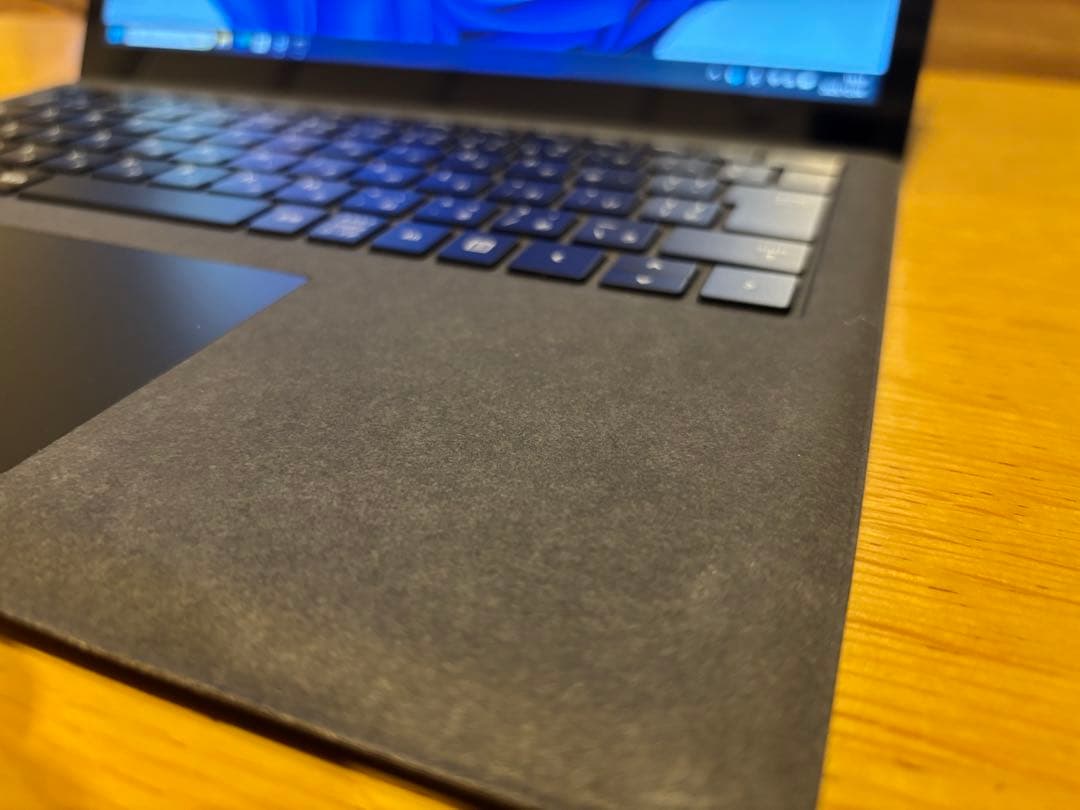 Surface Laptop2 メモリ8GB SSD256GB タッチパネル