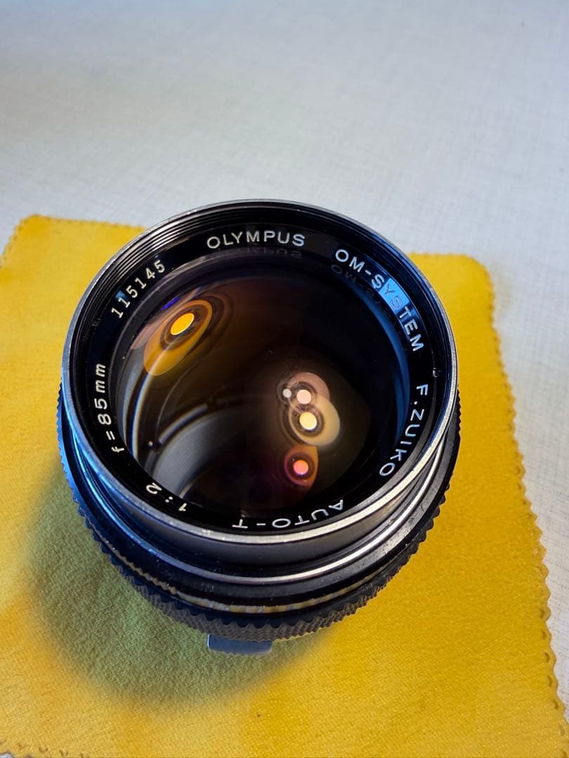 OLYMPUS OM F.ZUIKO 85mm F2 ポートレートレンズ