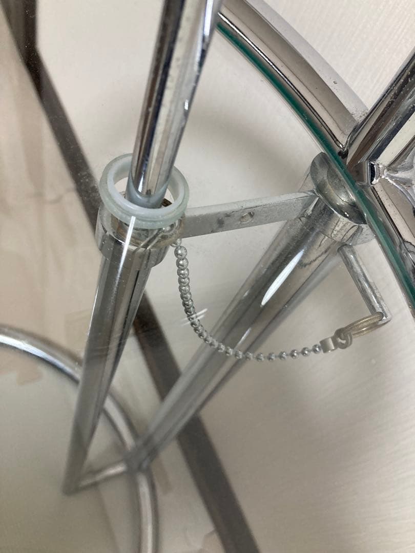 アイリーン グレイ アジャスタブルテーブル　リプロダクト E-1027