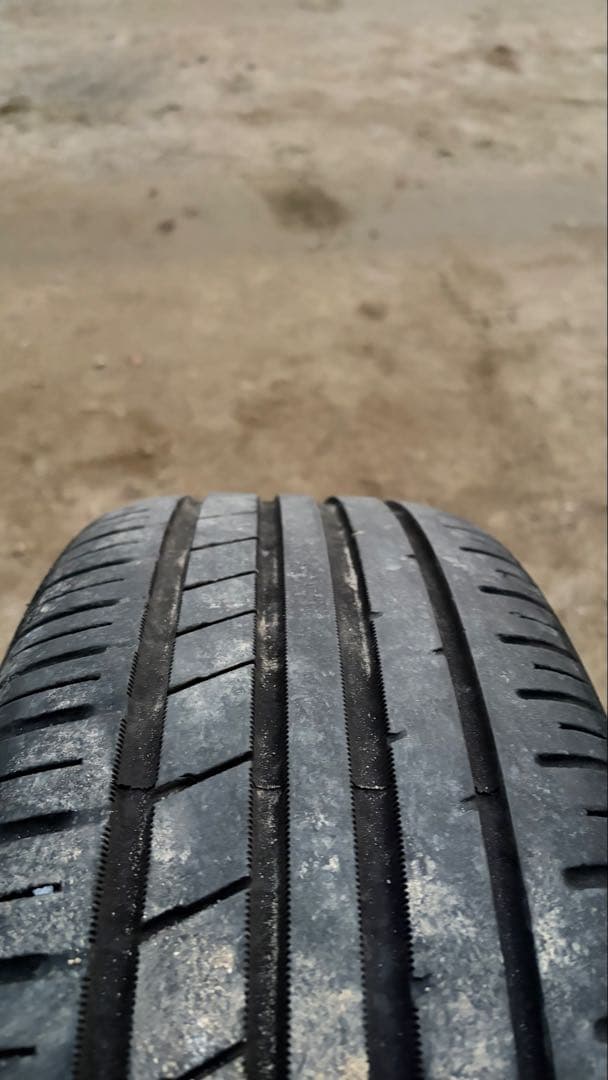 トヨタプリウス　モデリスタ18インチ　ホイール