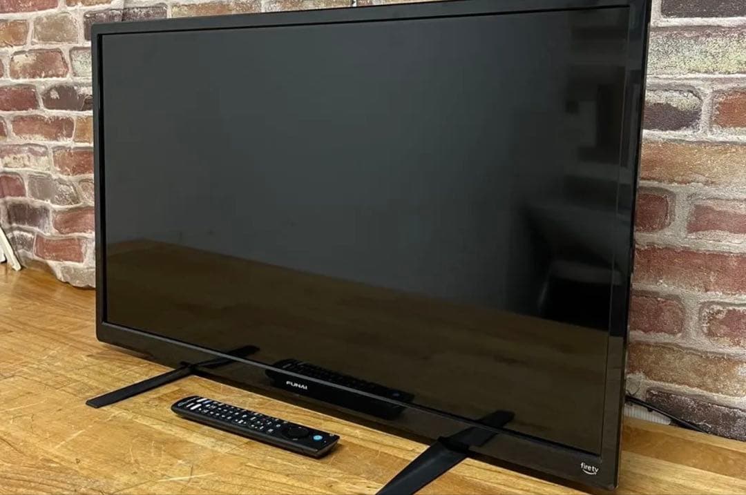 液晶テレビ　32型　2024年製