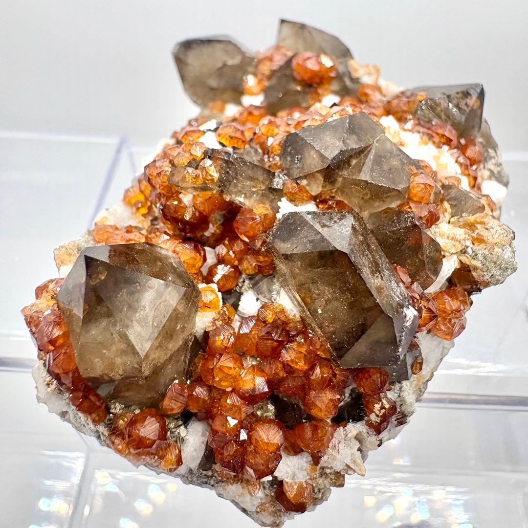 555 中国福建省産　ガーネット&スモーキークォーツ