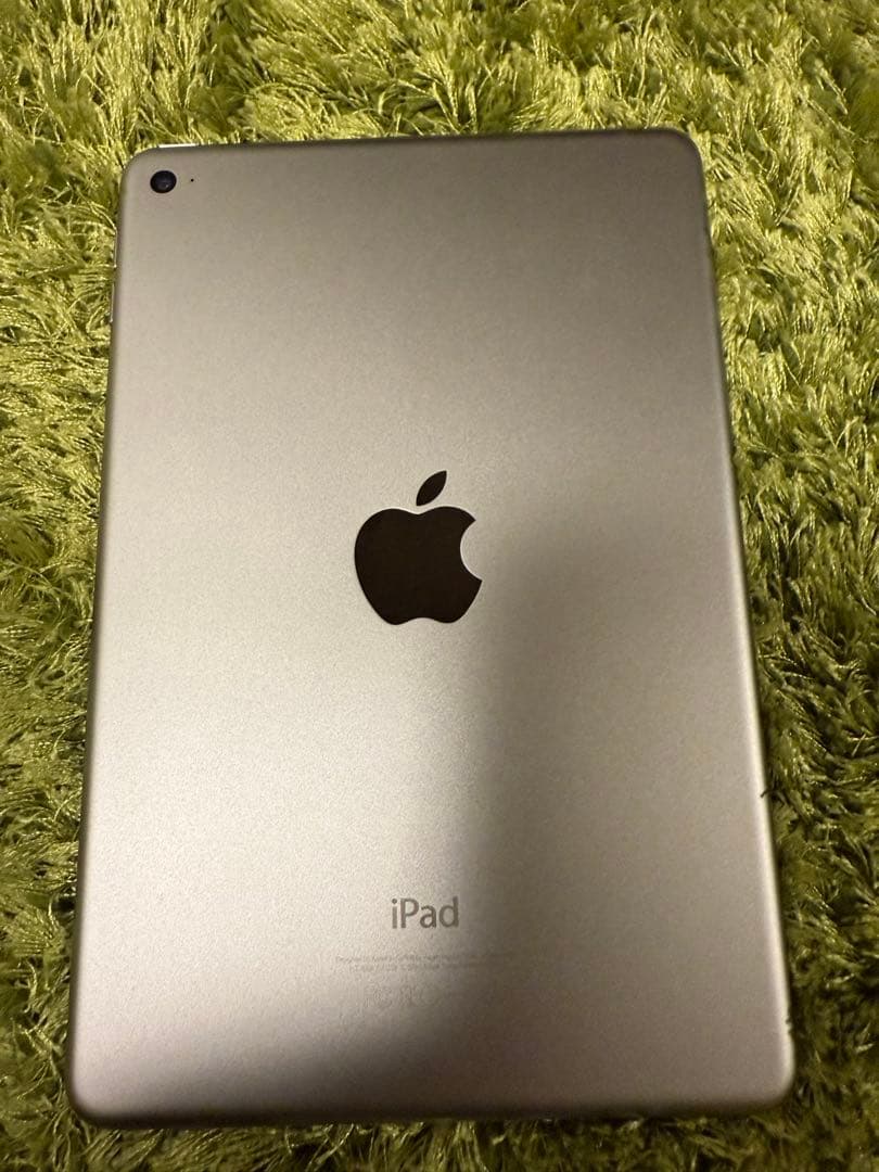 Apple iPad mini 4 128GB simフリー　シルバー
