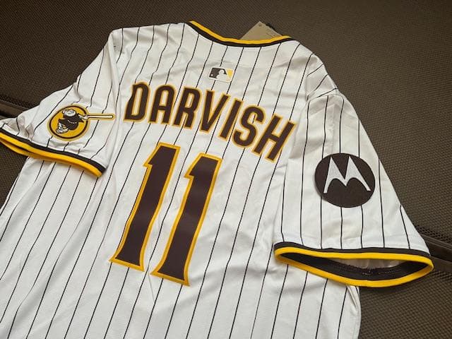 ダルビッシュYu11パドレスLimitedバットマンパッチ付ジャージL