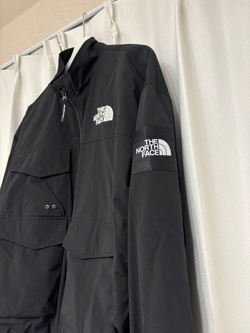 THE NORTH FACE ブラックナイロンジャケット　ホワイトレーベル