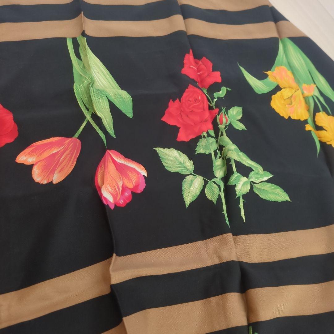 フェンディ FENDI スカーフ ストール 大判 シルク 絹 ボーダー 花柄 薔