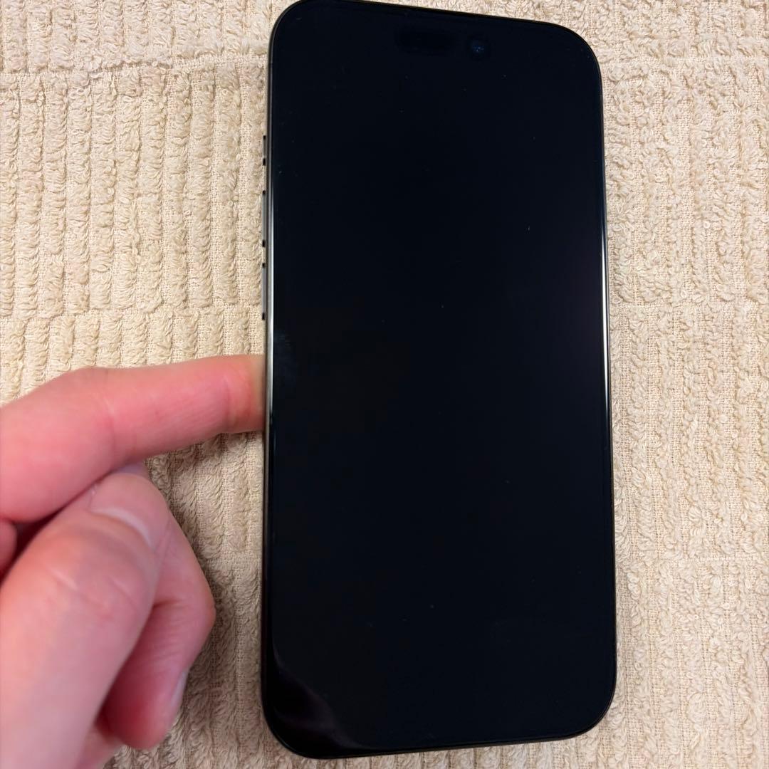 【美品 SIMフリー】iPhone15Pro 256GB ブラックチタニウム