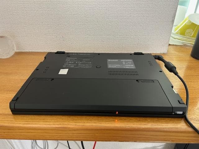 格安 新品同様 Let'snote CF-QV1CFNCR （少しだけ、訳有り）