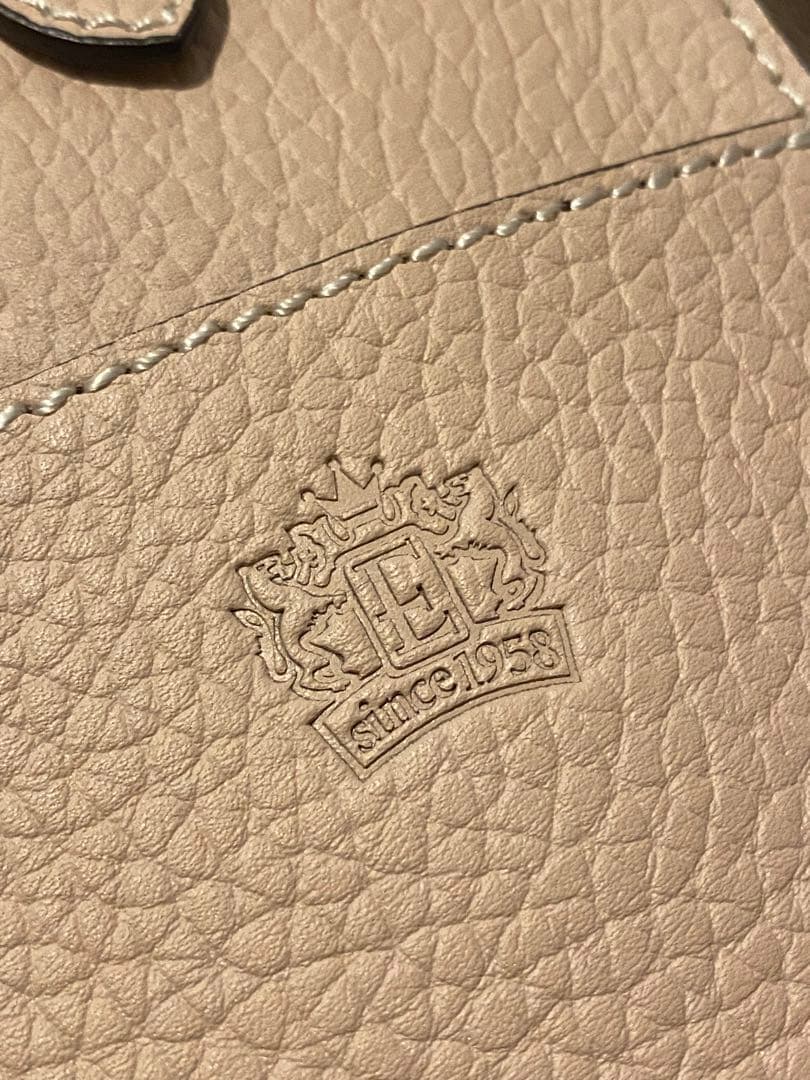 新品未使用品 スマホ　ストラップケース