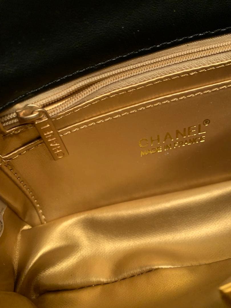 CHANEL シャネル ブラック ショルダーバッグノベルティ マトラッセ