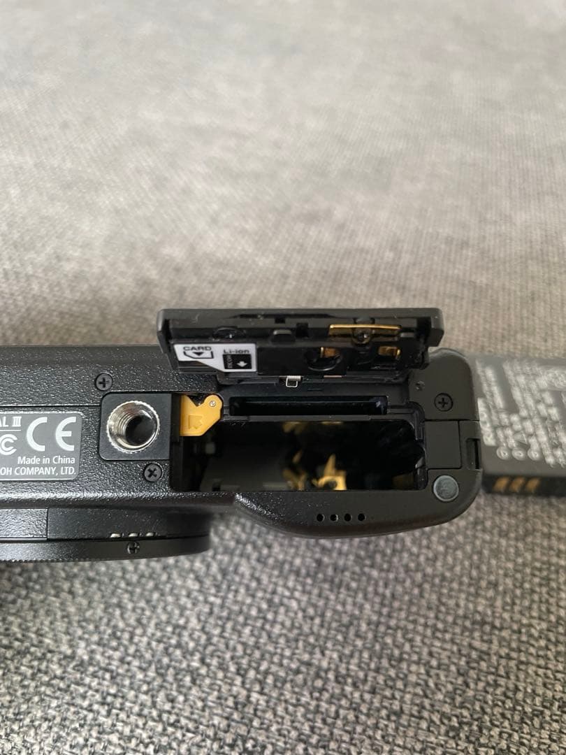 【美品】RICOH GR DIGITAL Ⅲ デジカメ ショット数2526