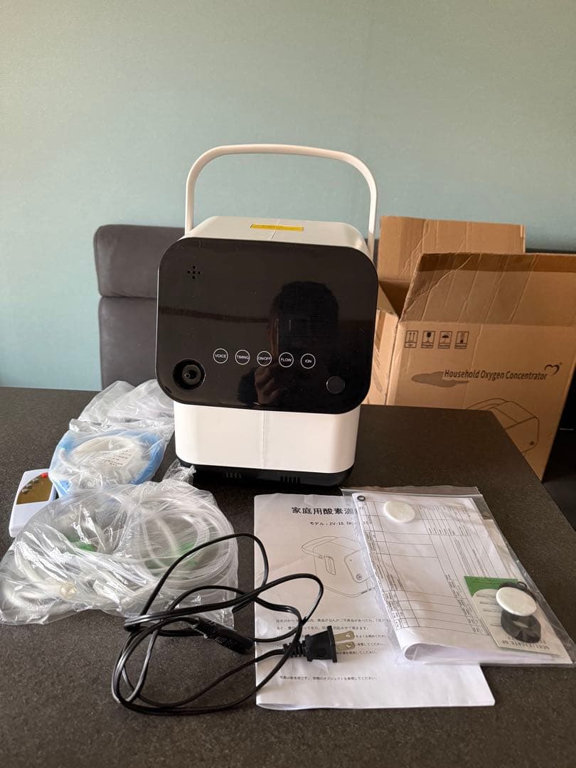 非医療用　酸素濃縮器　家庭用酸素発生吸入器　ZY-1S