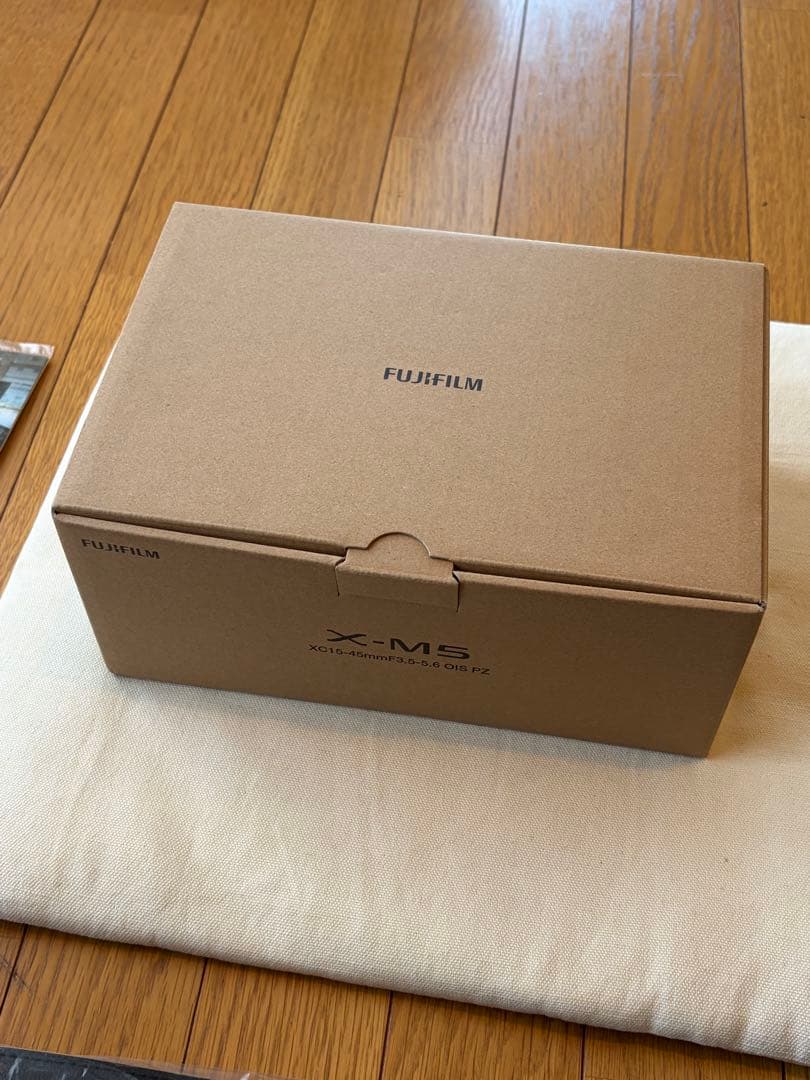 FUJIFILM 【 X-M5 レンズキット シルバー 】 ミラーレス一眼カメラ