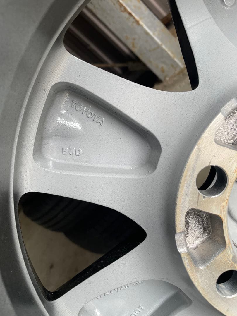 ハイラックス　純正ホイール