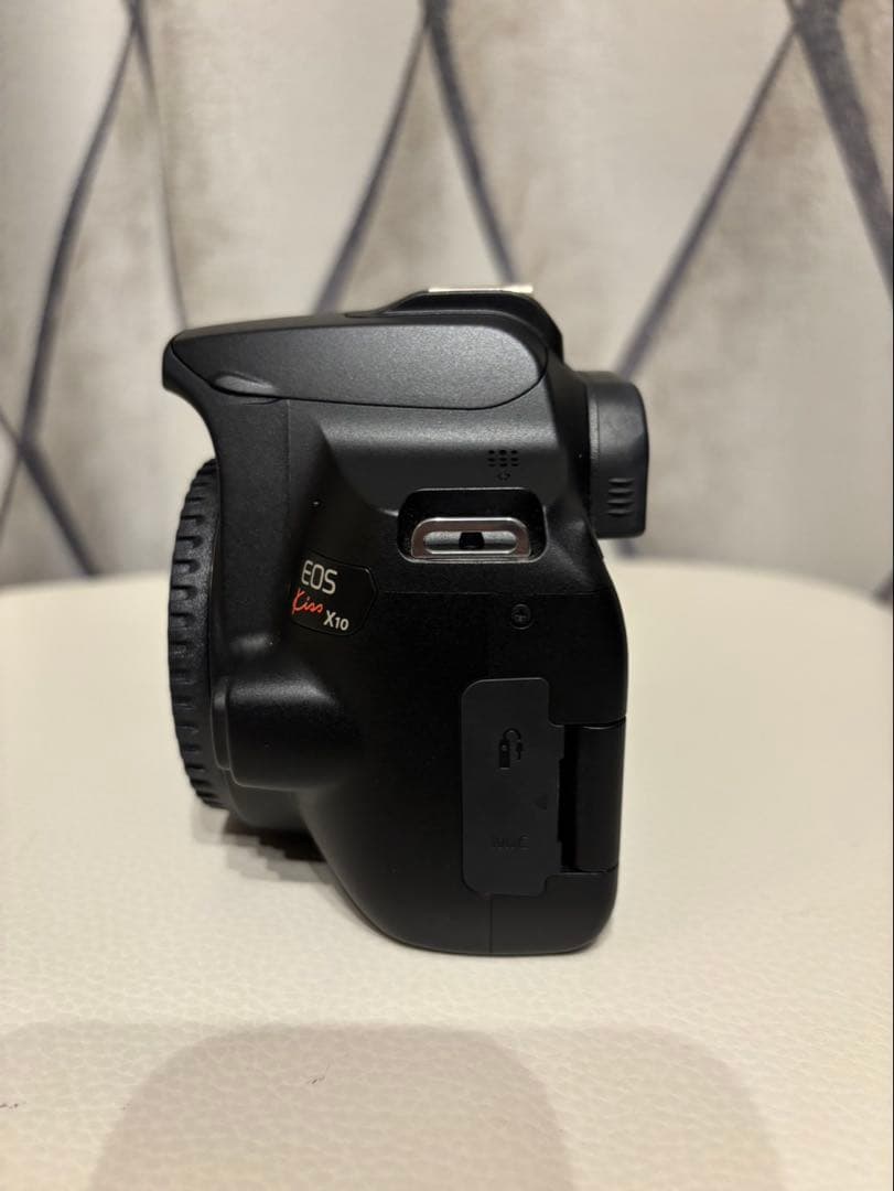 Canon EOS Kiss X10 デジタル一眼レフカメラ