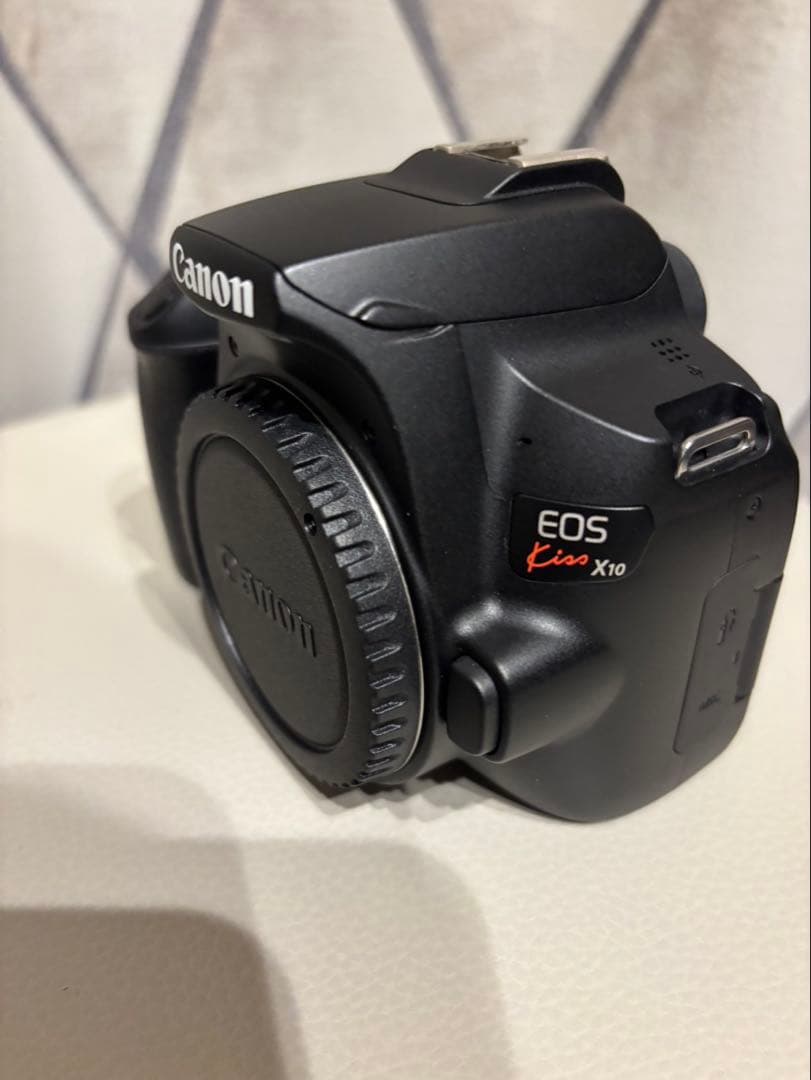 Canon EOS Kiss X10 デジタル一眼レフカメラ