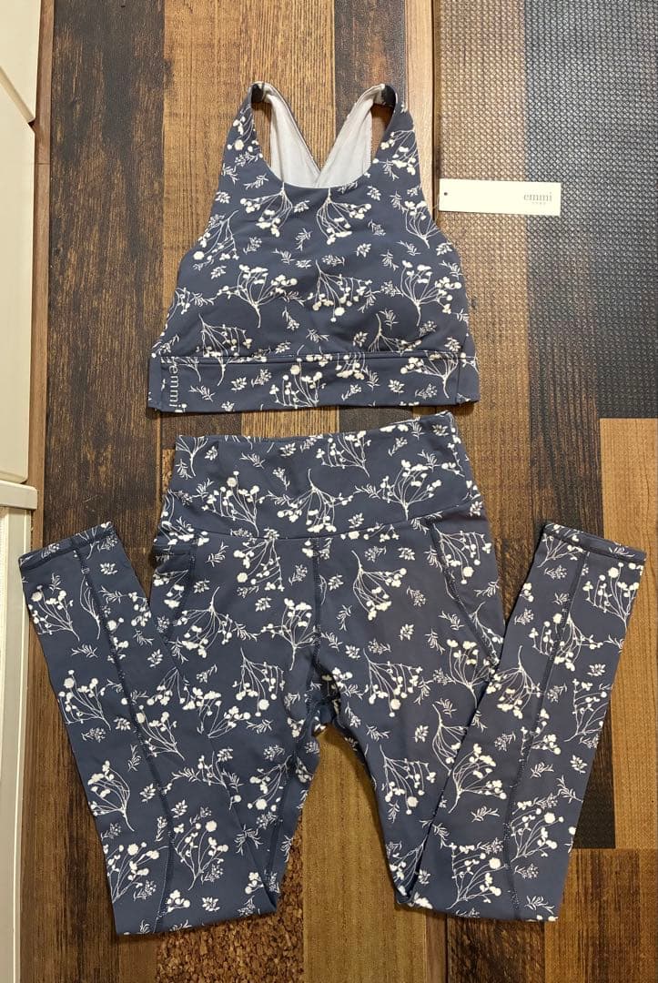 極美　emmi yoga エミヨガ　ヨガウェア　バッグクロス　ブルーグレー