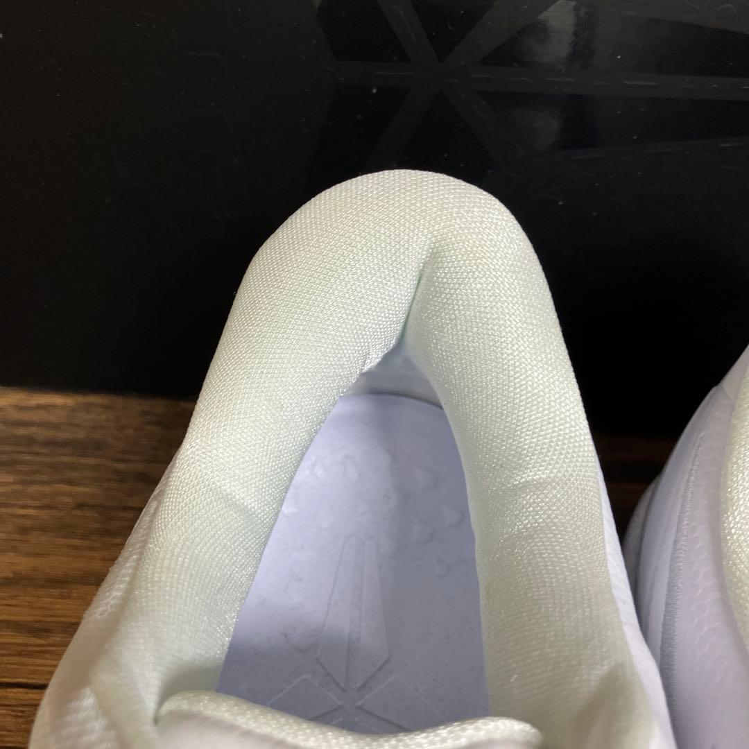 （K26092）★美品★ ナイキ コービー8 プロトロ \"ヘイロー\" 26.0㎝