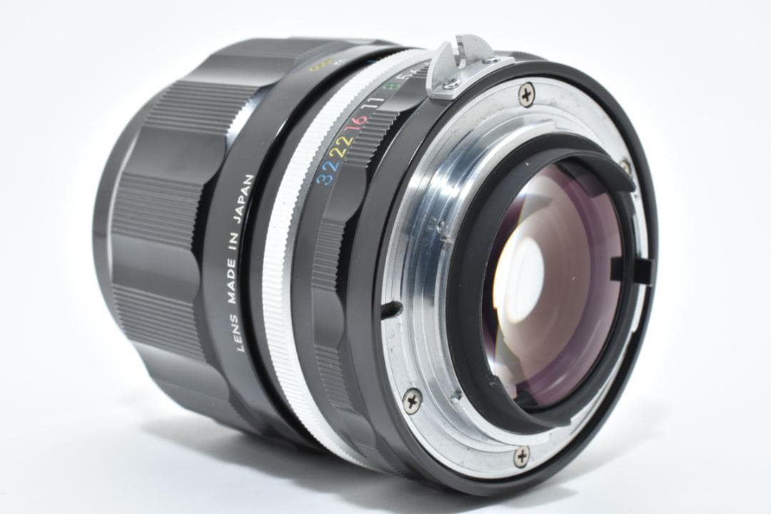 レンズ(単焦点) Nikon P.C Auto 105mm f/2.5 non Ai L0369