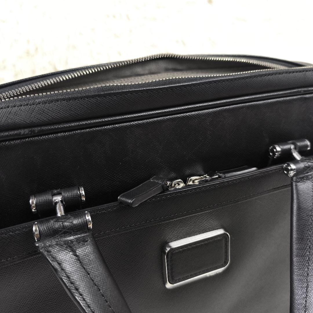 ✨極美品✨ トゥミ ブリーフケース アンソニア レザー 2層 B4 2way 黒
