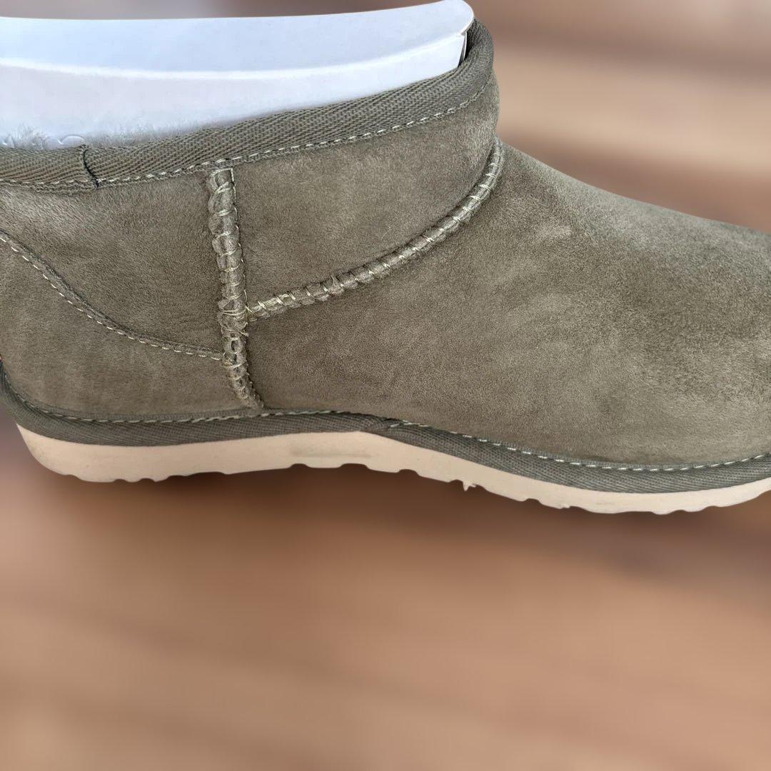 UGG ムートンブーツ オリーブ