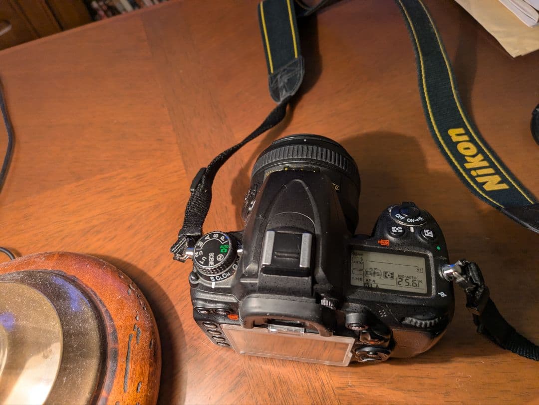 Nikon D7000 デジタル一眼レフカメラ