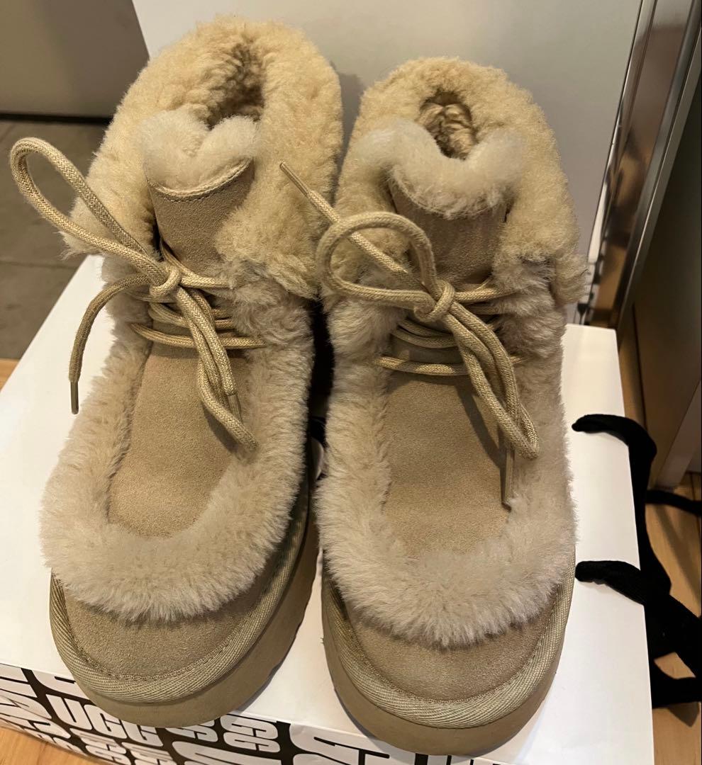 UGG Esmee Lace Up 24cm ムートンブーツ ベージュ 厚底