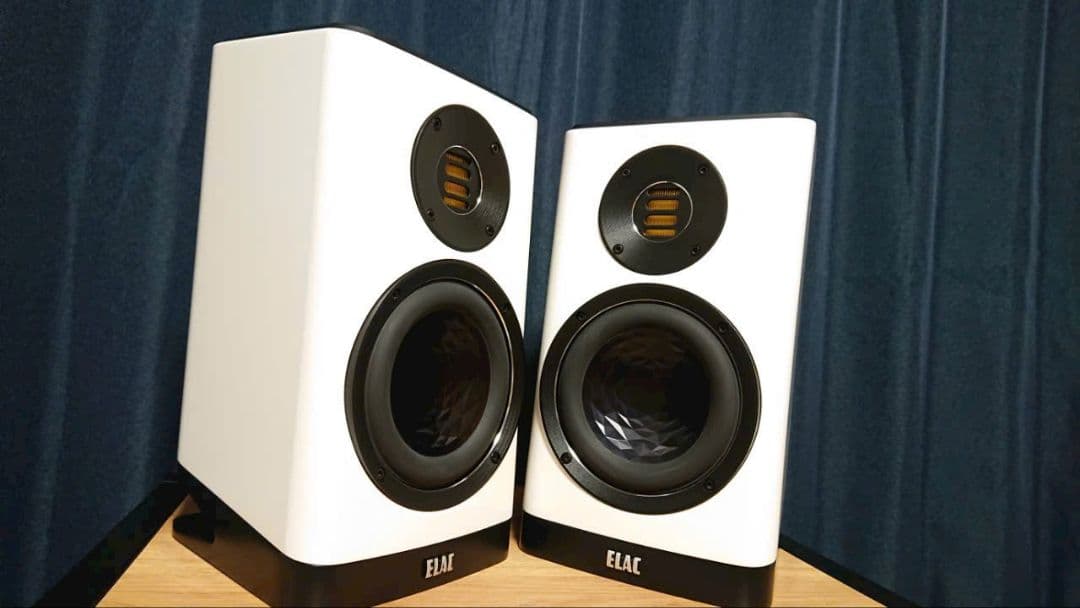 ELAC ホワイトスピーカー 専用スタンド付き