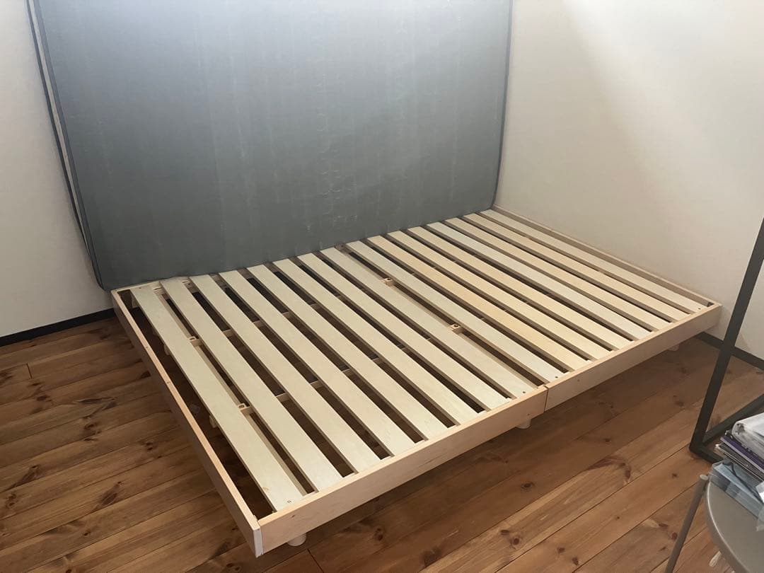 【札幌市内引き取りのみ】 マットレス付きダブルベッド_木製フレーム
