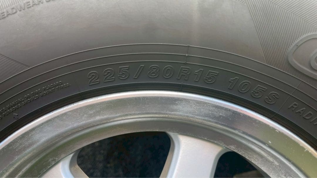 デリカ　スペースギア　15インチ　タイヤ、ホイール　2025年製