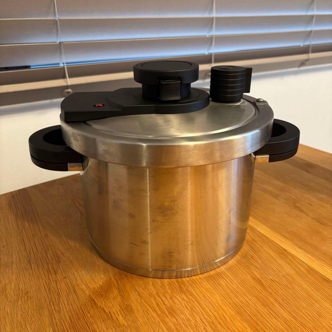 【美品】MEYER マイヤー 圧力鍋 プレミアムプレッシャークッカー 4.0L