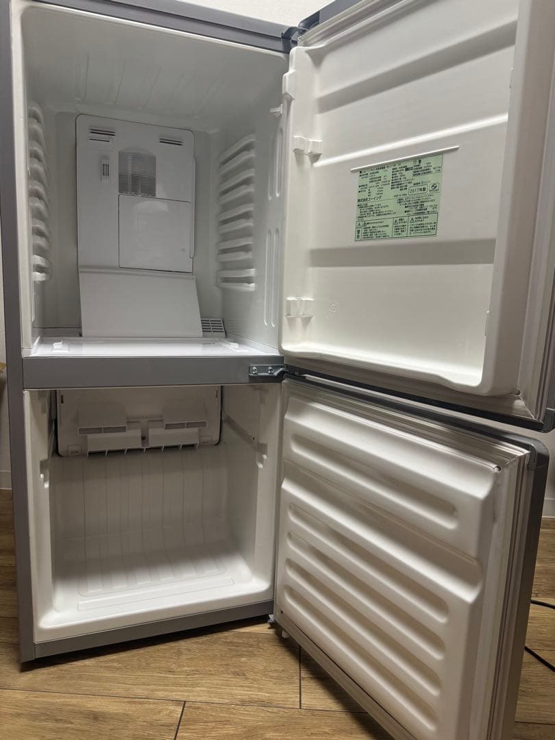 大幅値下げ！【送料込み】冷凍冷蔵庫UR-J110H 2017年製