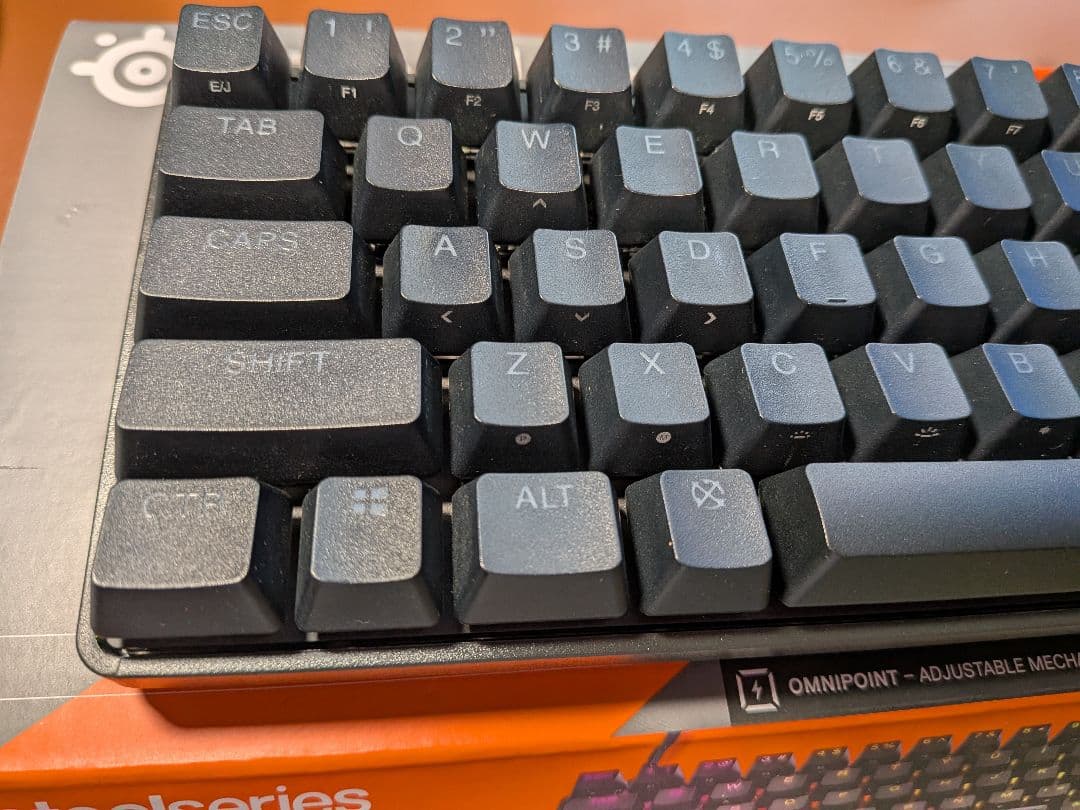 SteelSeries Apex Pro Mini 日本語キーボード 本体