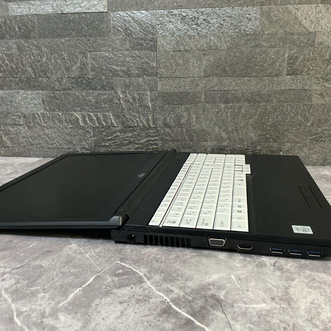 FUJITSU 第10世代 corei5 メモリ16GB 新品SSD256GB