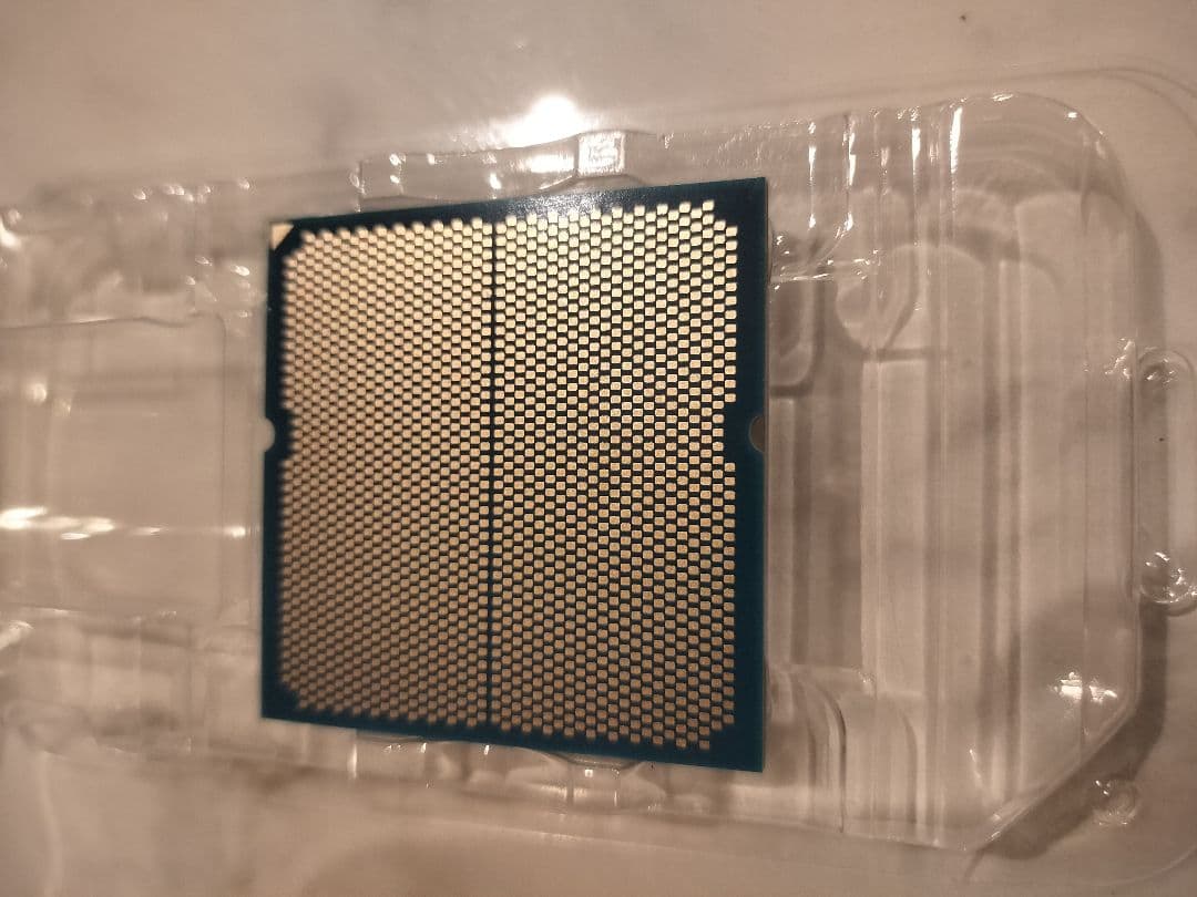 M*1様 AMD Ryzen 9 9950X3D CPU びし美品　本体のみ