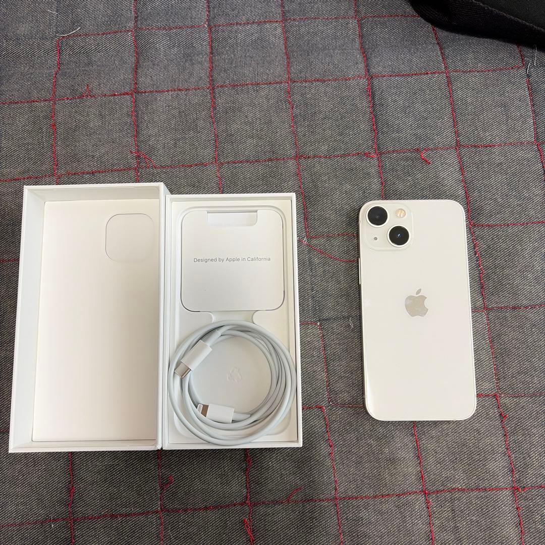 ぐっさん iPhone13mini スターライト au 初期化済み