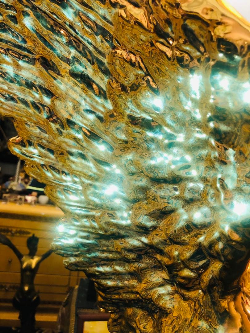 ★ ☆超豪華 TREA 金色の装飾品★ イタリア製　　検：シリック　ヴェルサーチ