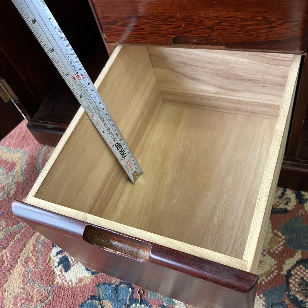 昭和レトロ 三聖 13杯多数収納 木製サイドボード 飾り棚 キッチンボード古家具