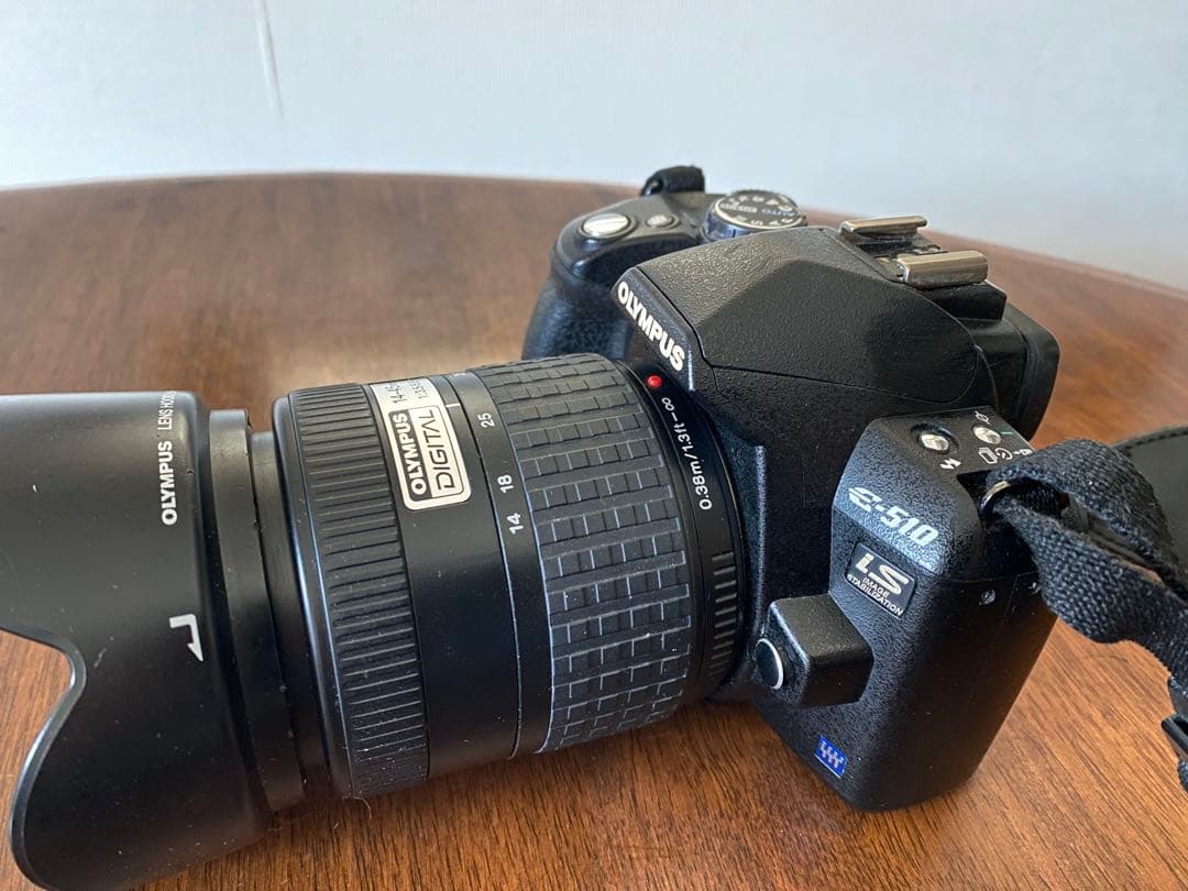 【美品】OLYMPUS E-510 デジタル一眼レフカメラ、標準ズームレンズ