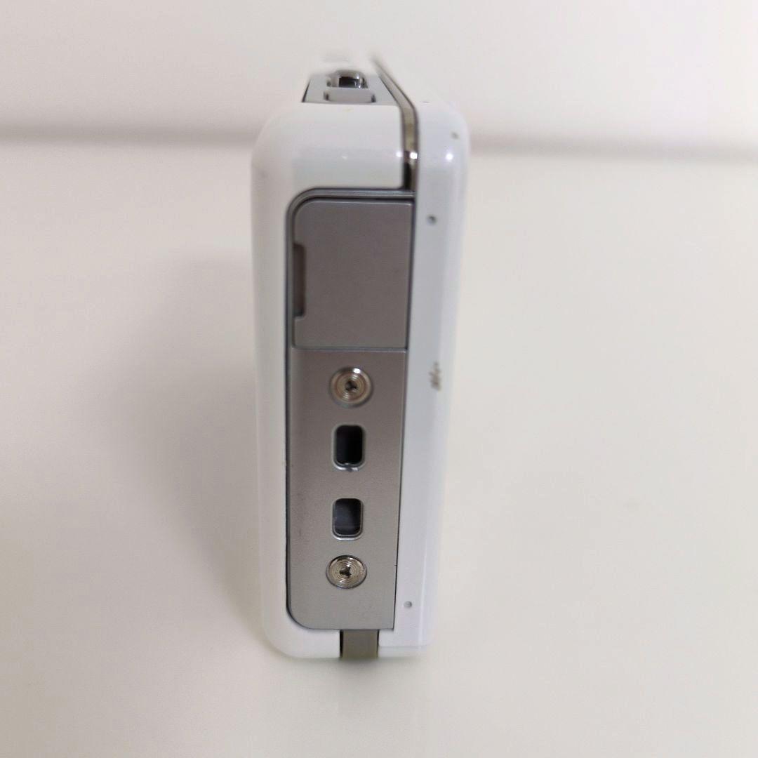 FUJIFILM FINEPIX Z300 ホワイト　デジタルカメラ充電器つき