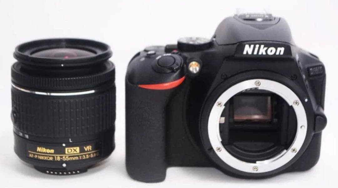 美品★ニコン★D5600☆タッチ操作＆Bluetooth