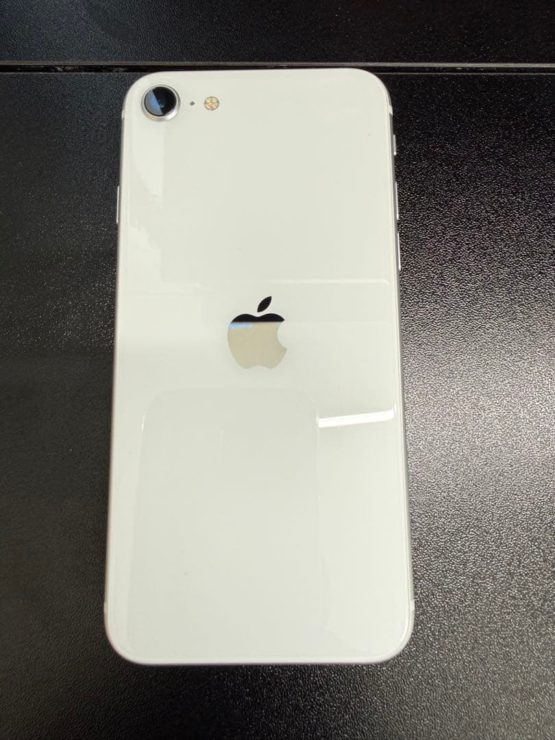 Apple iPhone SE (第2世代) ホワイト　美品