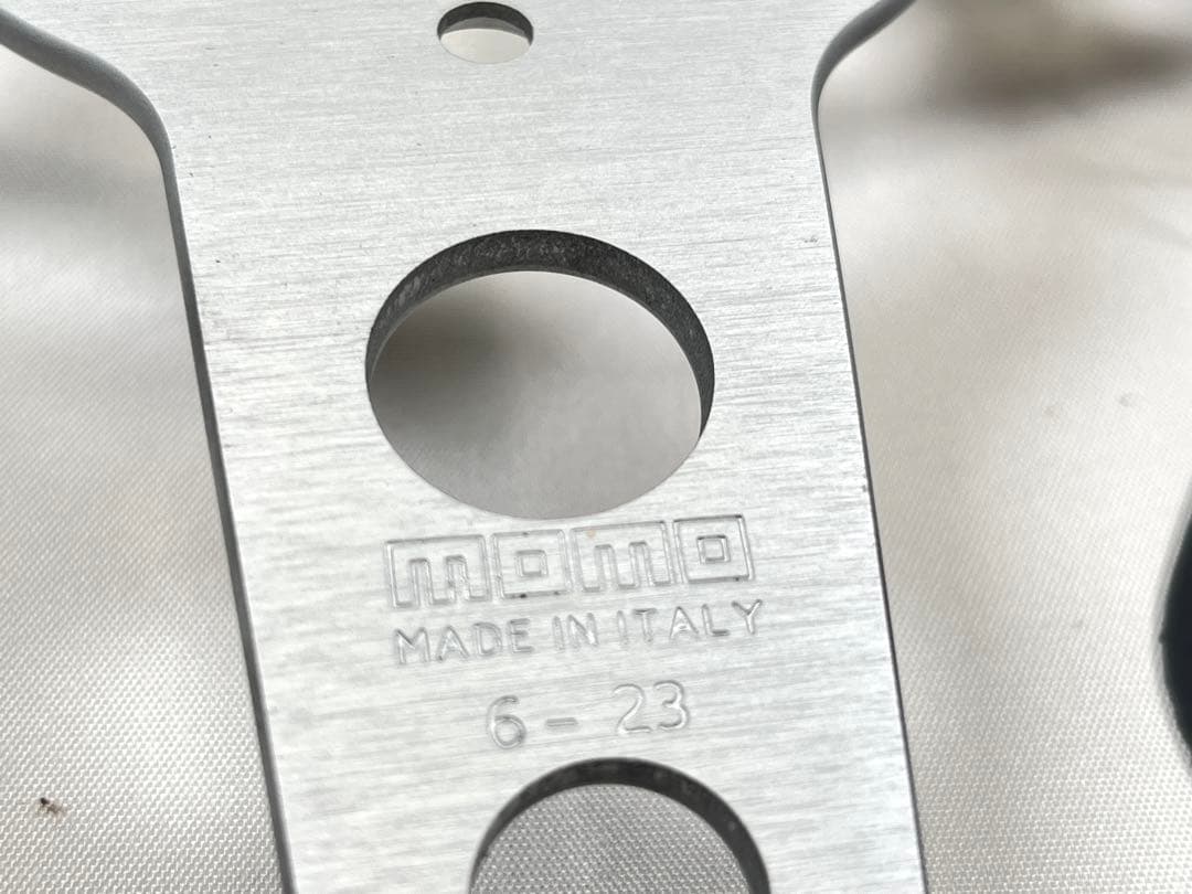 正規品新品 MOMO PROTOTIPO 350mm プロトタイプ P-2