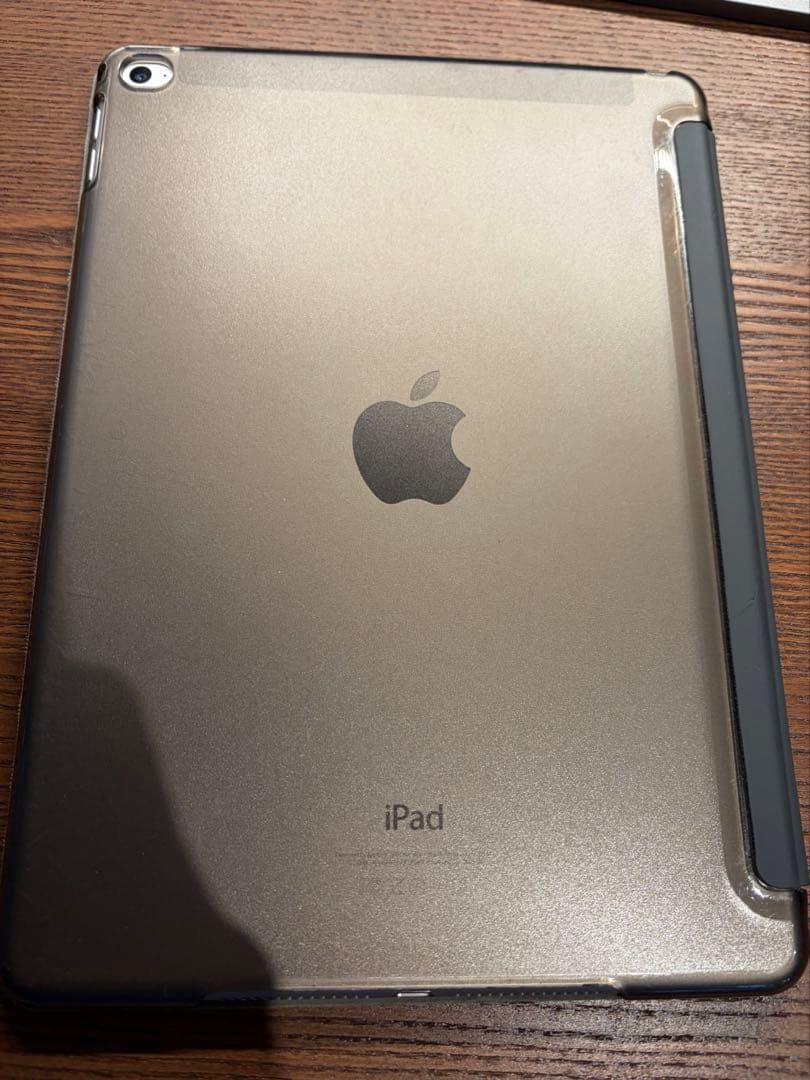 iPad Air 第2世代 A1567 シルバー 16GB